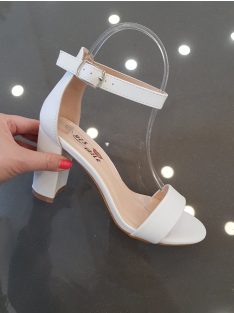 NŐI SZANDÁL- 9 CM