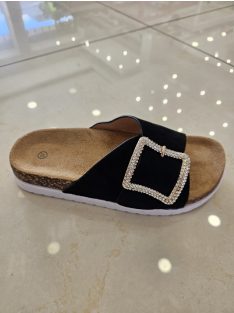 NŐI PAPUCS-